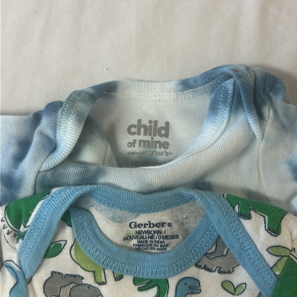 GAP + 3 piece newborn baby outfit/set - Picture 4 of 7
